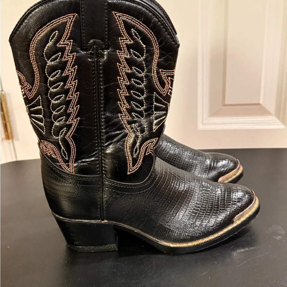 Durango youth 1.5 BT 840 black boots